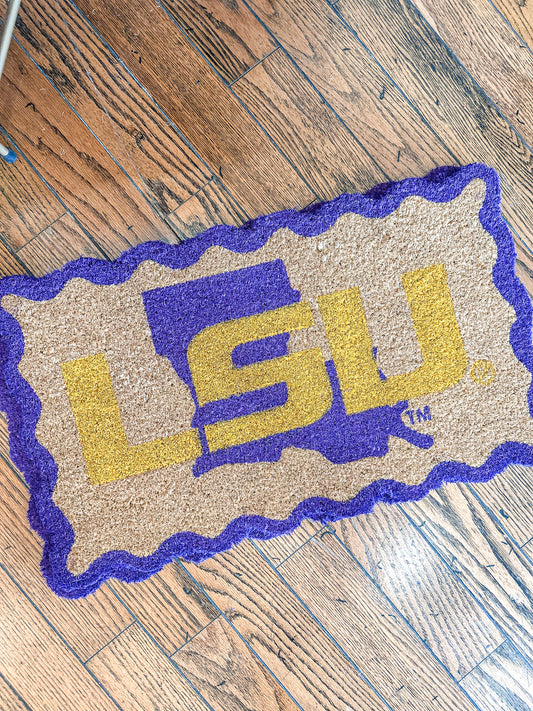 Scalloped Edge LSU Door Mat