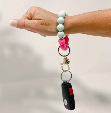 Hands-Free Silicone Keychain Wristlet - Pretty in Pearl