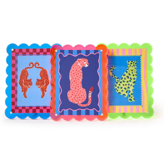 Color Pop 5x7 Scalloped Edge Acrylic Photo Frame