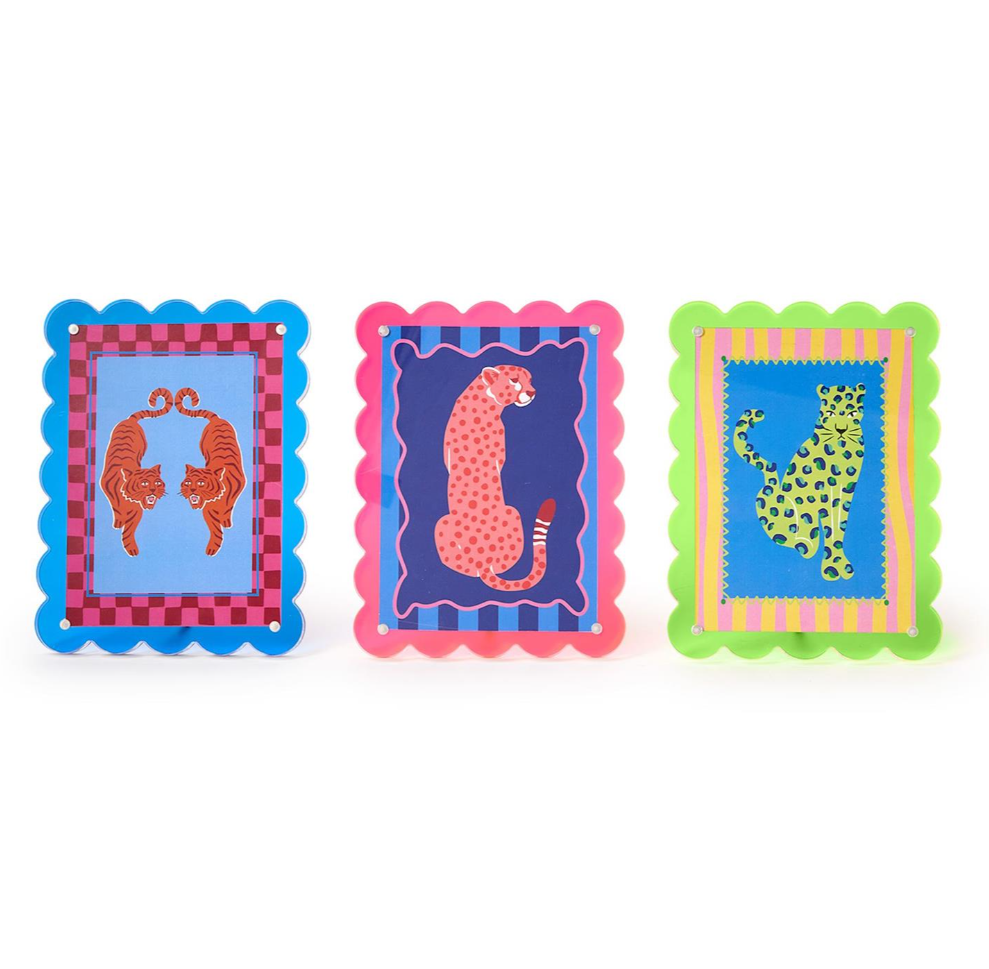 Color Pop 5x7 Scalloped Edge Acrylic Photo Frame